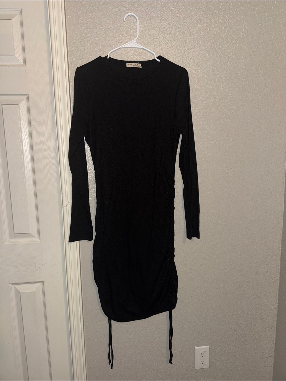 Women's Black Long-Sleeve Ruched Side Knit Dress